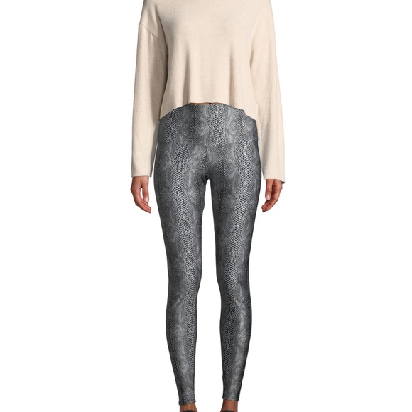 onzie snake print leggings